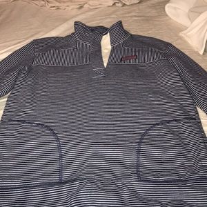 Vineyard vines pullover sweater